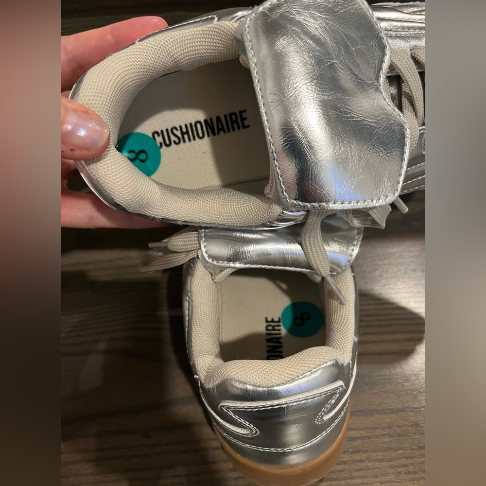 Cushionaire Astro Retro sneaker in silver metallic - Picture 2 of 12